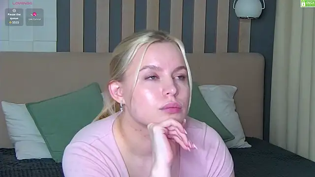 AmaliaBell webcam