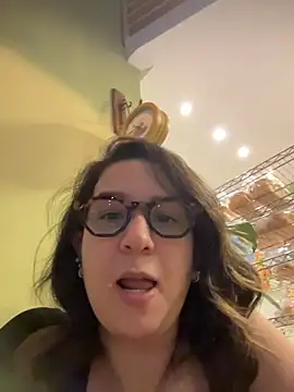 amooraaamoon Live Web Cam Show