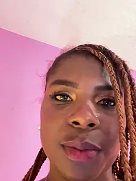 LoveQueen2 webcam