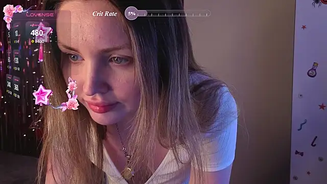 Lora_Rosee webcam