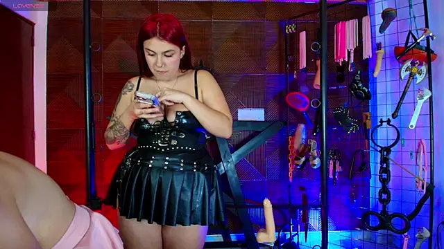 Misstresss_aurora_bdsm webcam