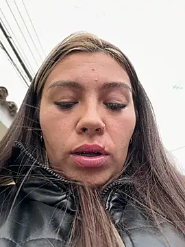 LIZ-06_ webcam