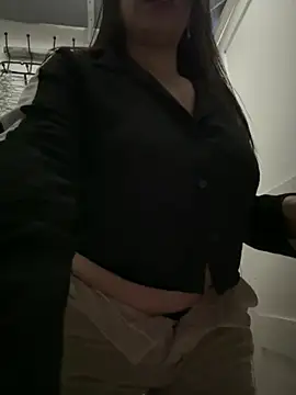 Miss_Bella_Flame webcam