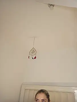 ASHLEY_BLAIR webcam