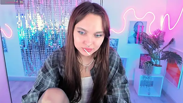 ChloeSunny webcam