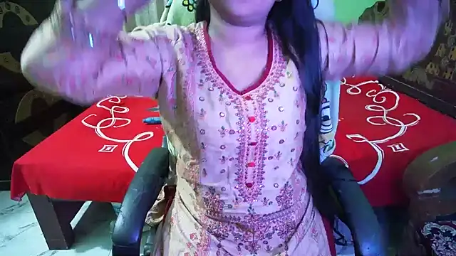 BengaliQueenStar live cam on StripChat