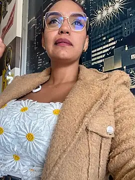 Sara-77 webcam