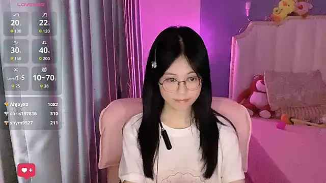 Luna-666 webcam