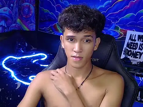 hugekenbigcock webcam
