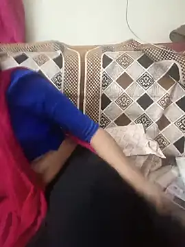 Tamil_White_Rose live cam on StripChat