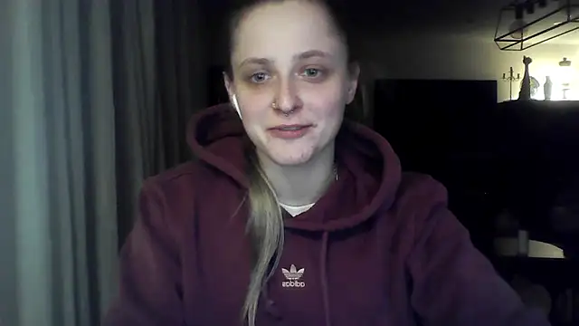 LeaWetGirl webcam