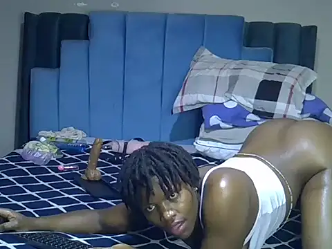 melanin_moon webcam