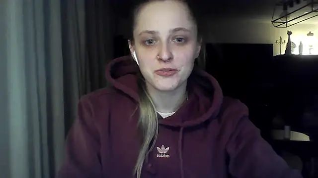 LeaWetGirl webcam
