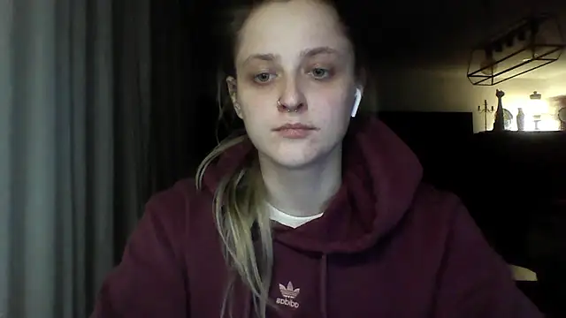LeaWetGirl webcam