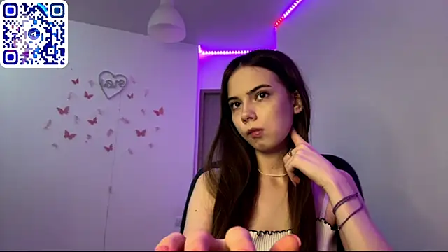 ElieFluttershy webcam