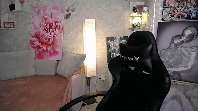 NickyAdamidi webcam