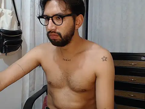thomass1018 webcam