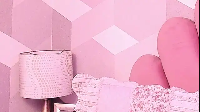 KylieMonnett webcam