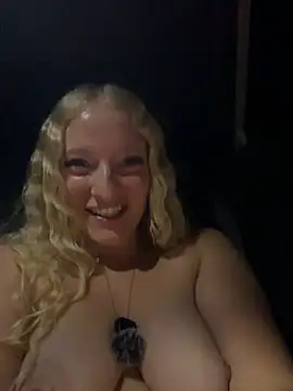sophie_cute06 stripchat