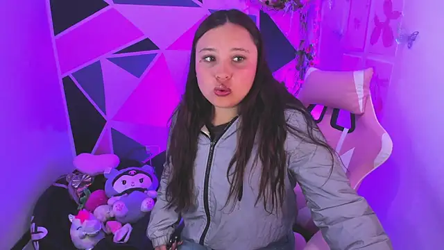little_emma0 webcam