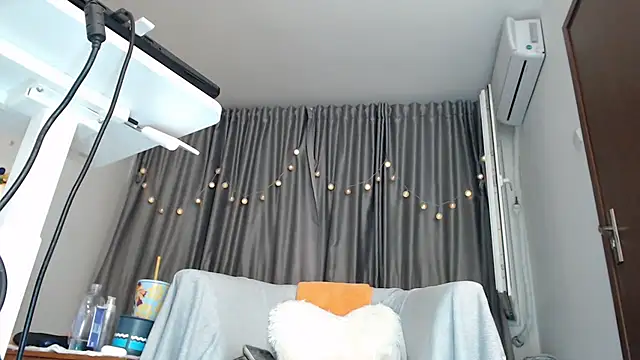 Babe_Licious webcam