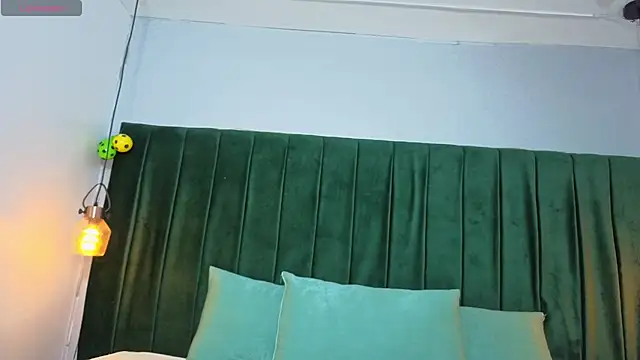 Melody_Horney live cam on StripChat