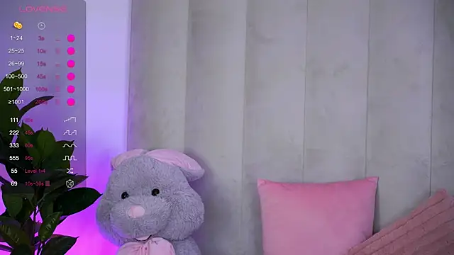 AishaSins webcam