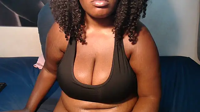 Vivi-ann live cam on StripChat
