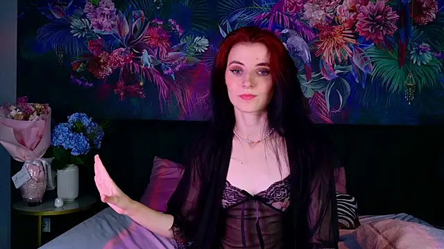 NicoleLuxe webcam