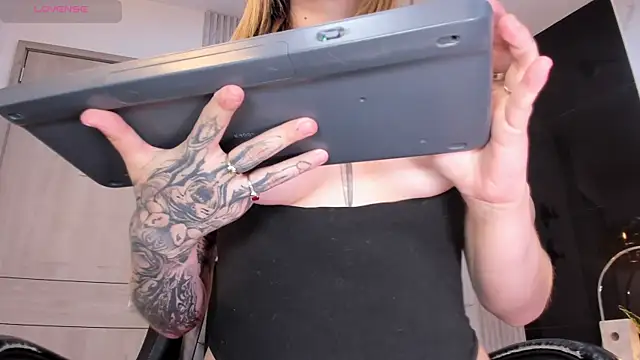 Alanaa_Williams webcam