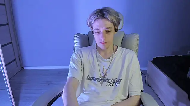 zane_steele (M twink) - full naked💘