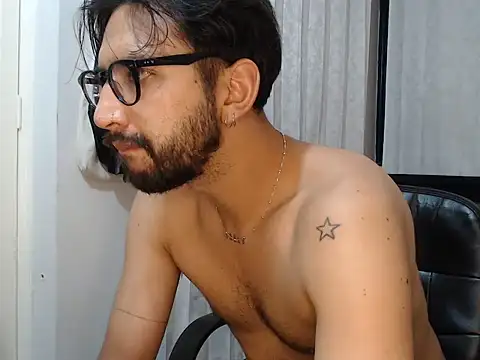 thomass1018 webcam