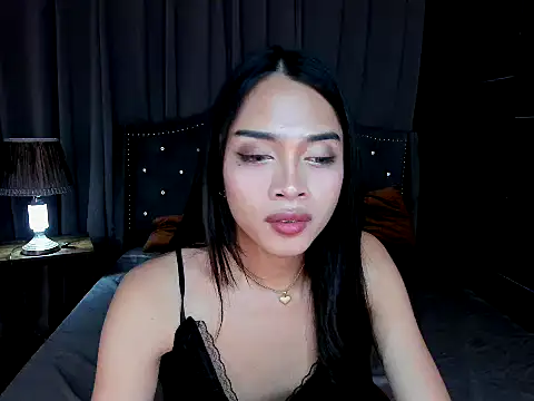 CharlotteFlare live cam on StripChat