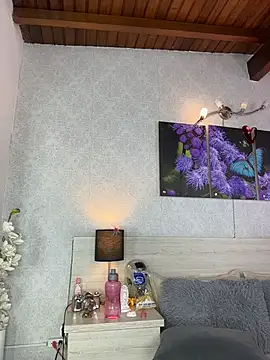 LilieSnow live cam on StripChat
