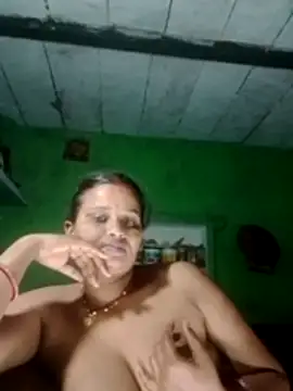 Shivani09900 webcam