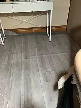 Mina048 webcam
