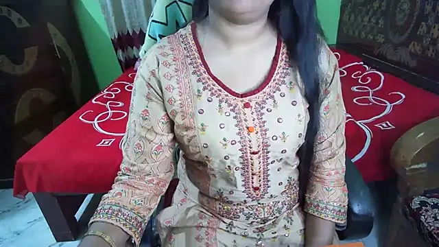 BengaliQueenStar webcam