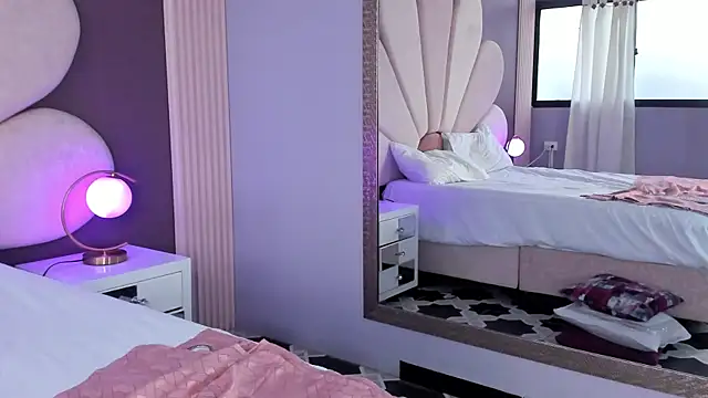LolaGray__ webcam