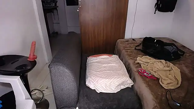 yselahot webcam