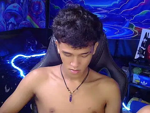 hugekenbigcock live sex cam