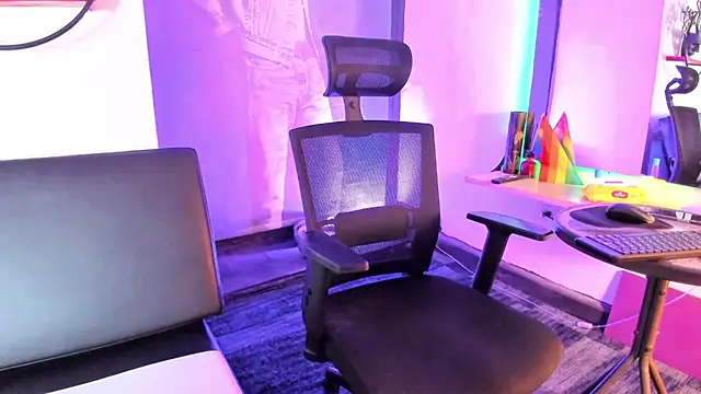 anddy_hugecock webcam