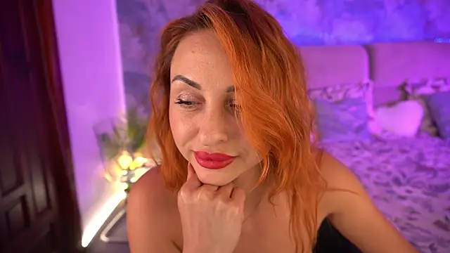 KristiiMax webcam