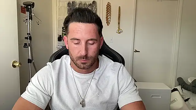Brettmycles28