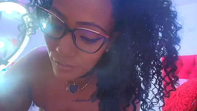 CandyBlackFunXXX webcam