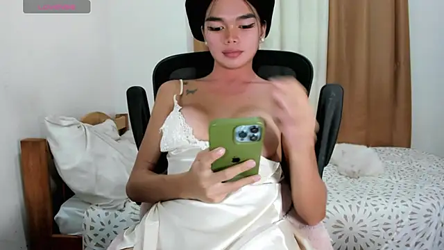 kendall_petite18 webcam