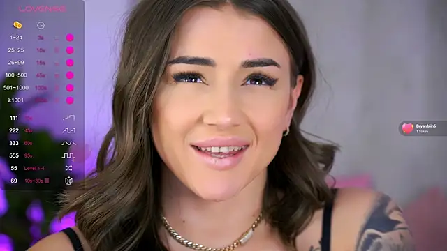 AishaSins webcam