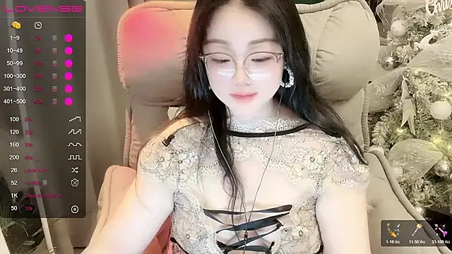 Monica-666888- webcam