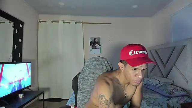 Toptony22 webcam