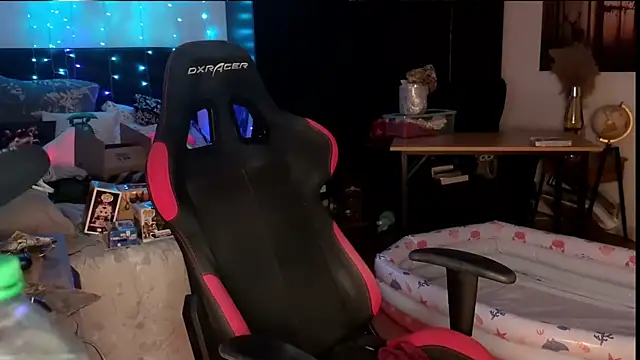 Lisaonthemoon webcam