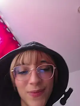 Dani-peggin webcam